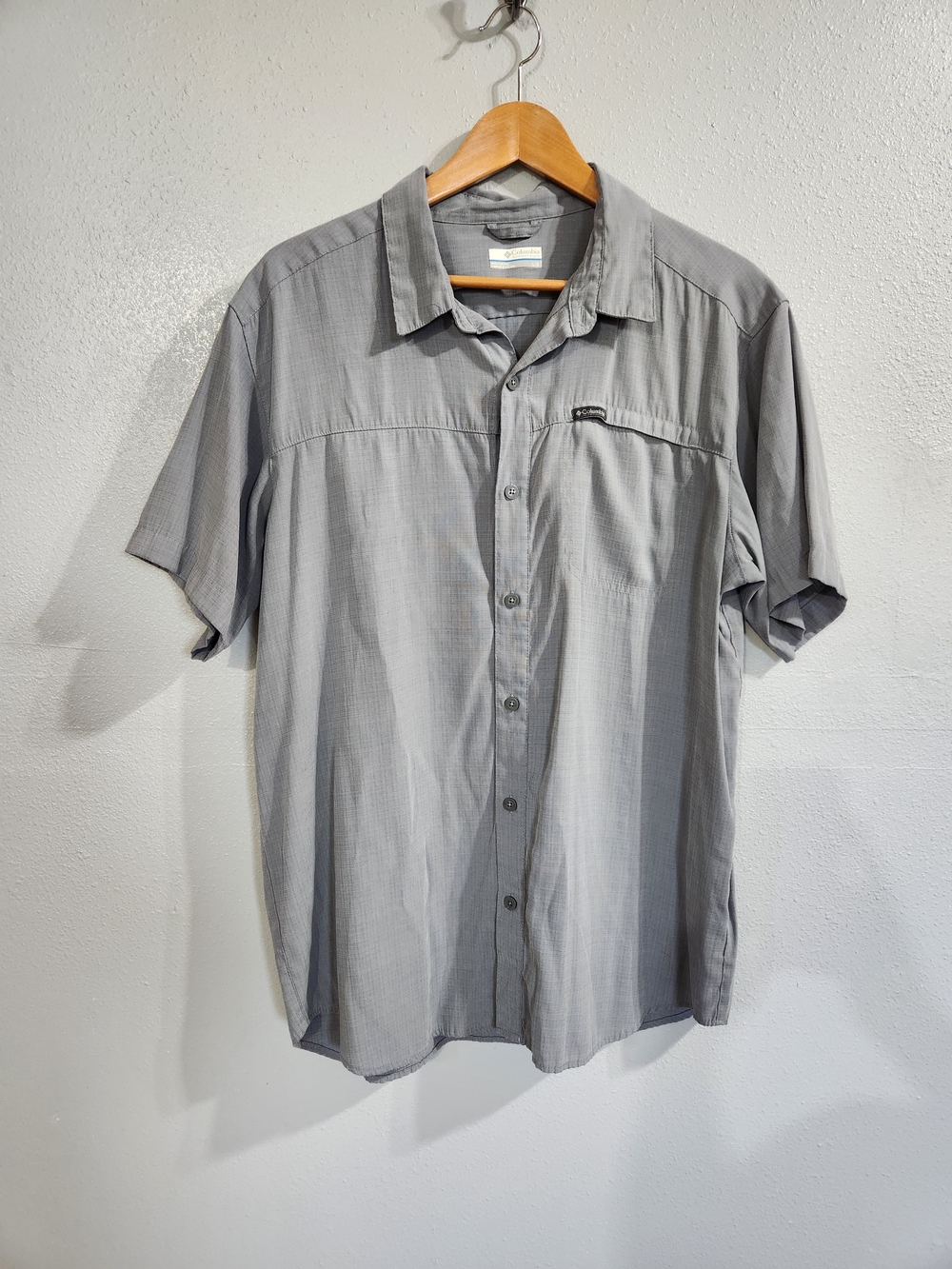 Men's Short-Sleeve Button-Down Shirt - Gray